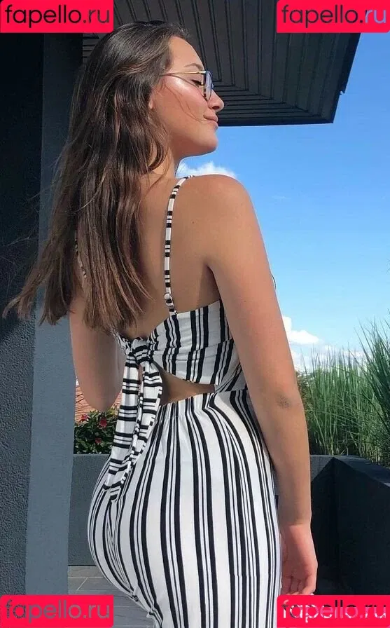 Maëlyss Lepage Onlyfans Photo Gallery 