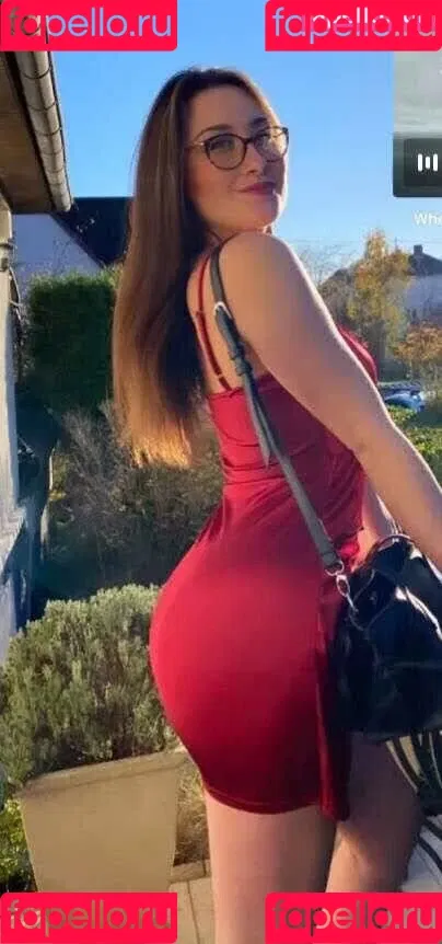 Maëlyss Lepage Onlyfans Photo Gallery 