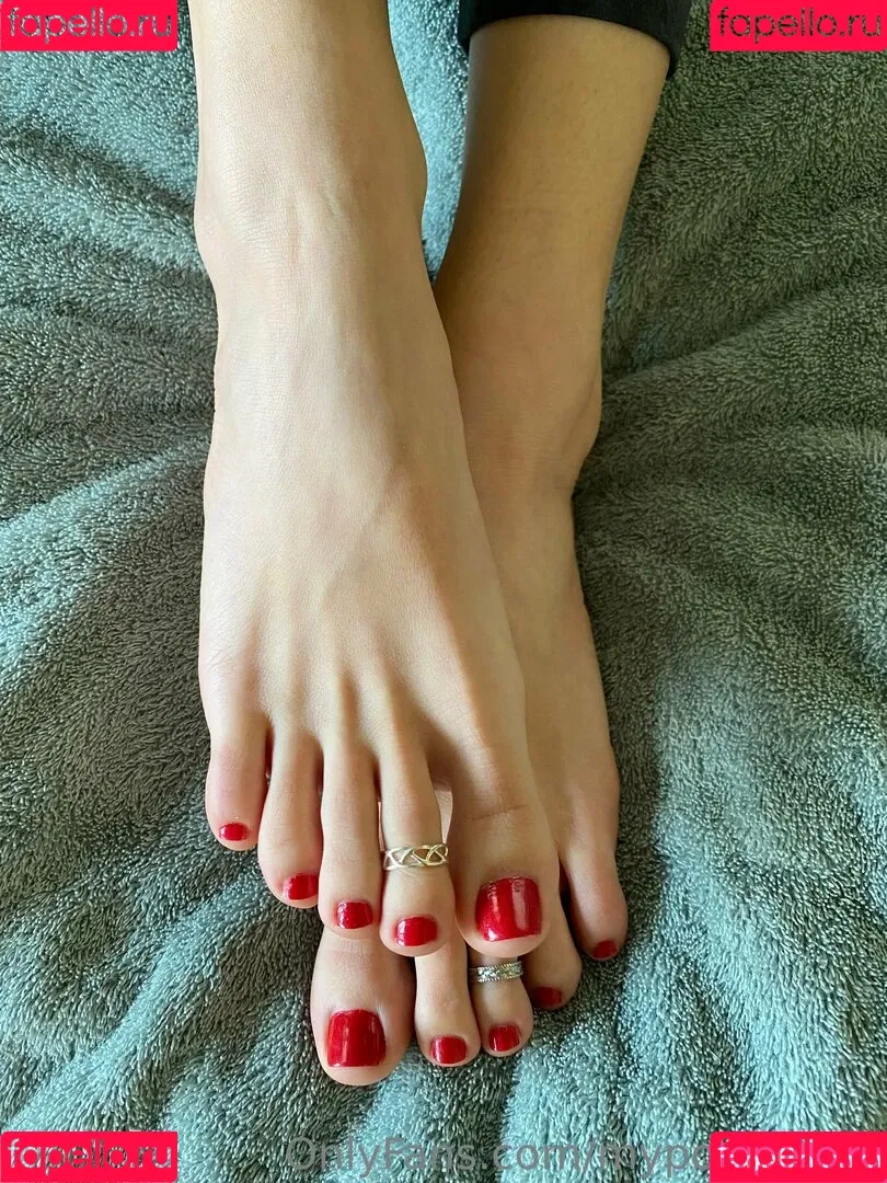 myposedtoes Onlyfans Photo Gallery 