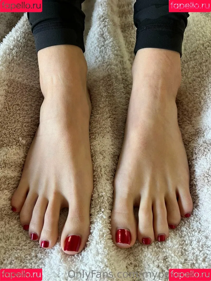 myposedtoes Onlyfans Photo Gallery 