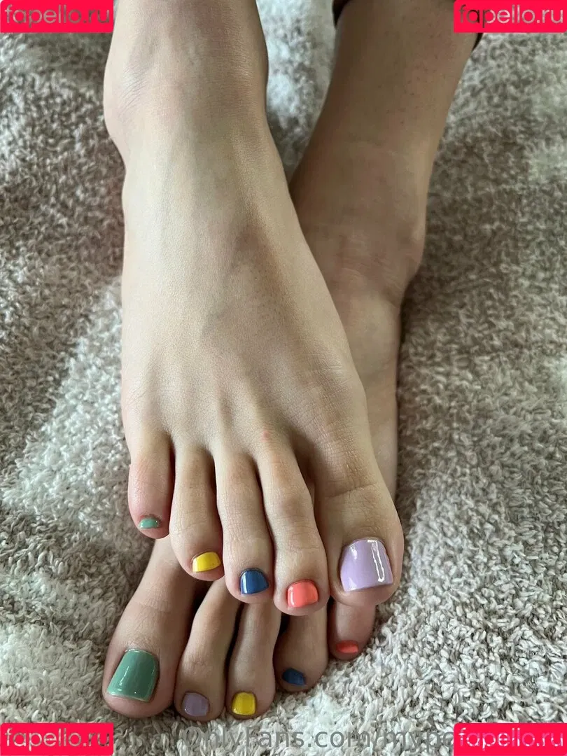 myposedtoes Onlyfans Photo Gallery 