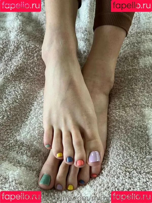 myposedtoes Onlyfans Photo Gallery 