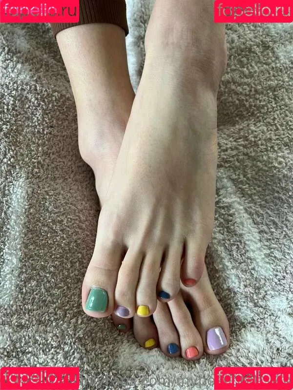 myposedtoes Onlyfans Photo Gallery 