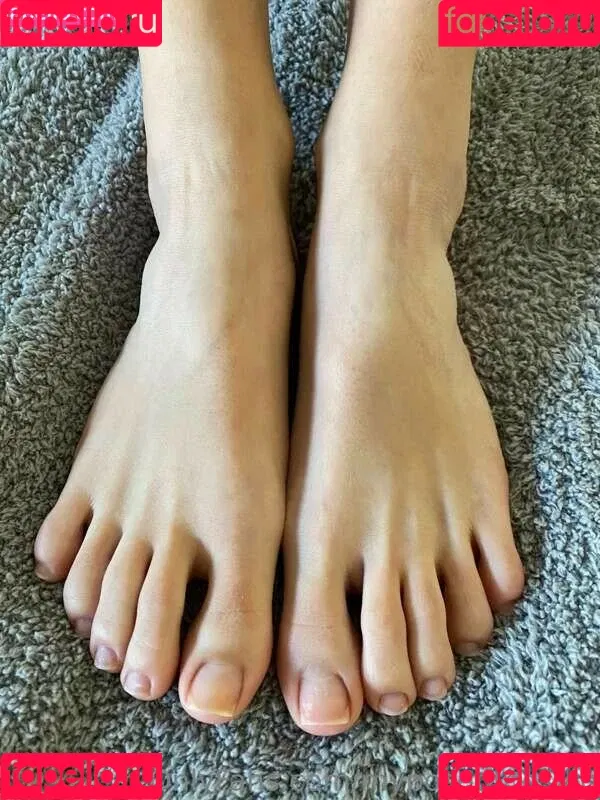 myposedtoes Onlyfans Photo Gallery 