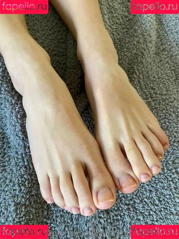 myposedtoes Onlyfans Photo Gallery 