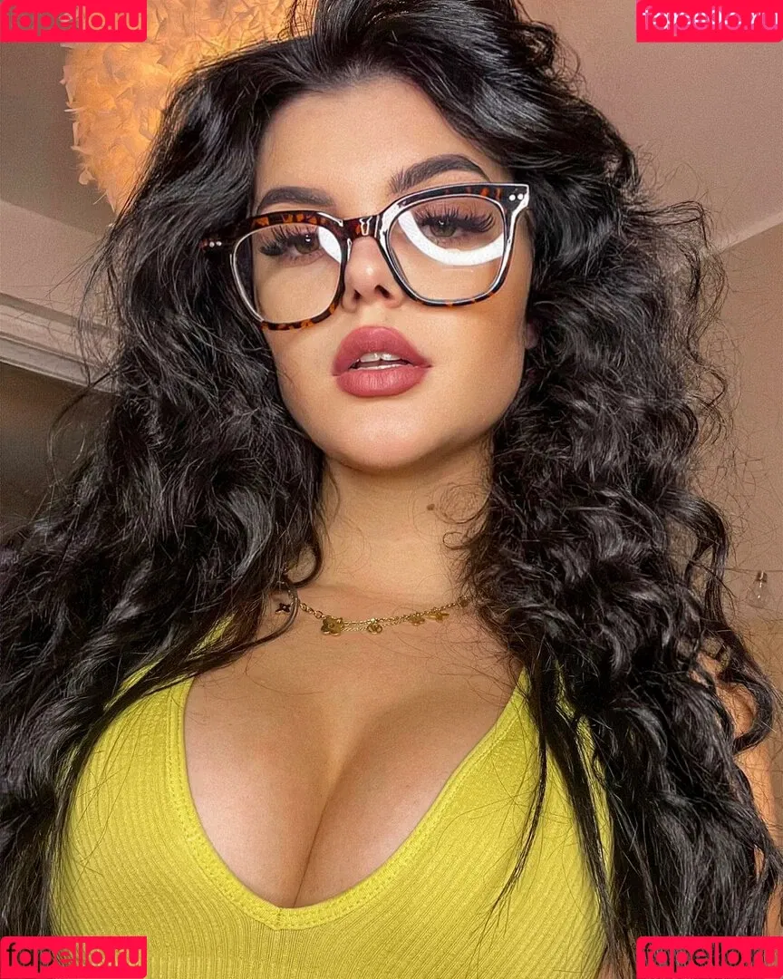 Lara Benjamina Winter Onlyfans Photo Gallery 