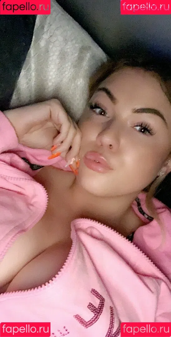 Kendall Rowan Onlyfans Photo Gallery 