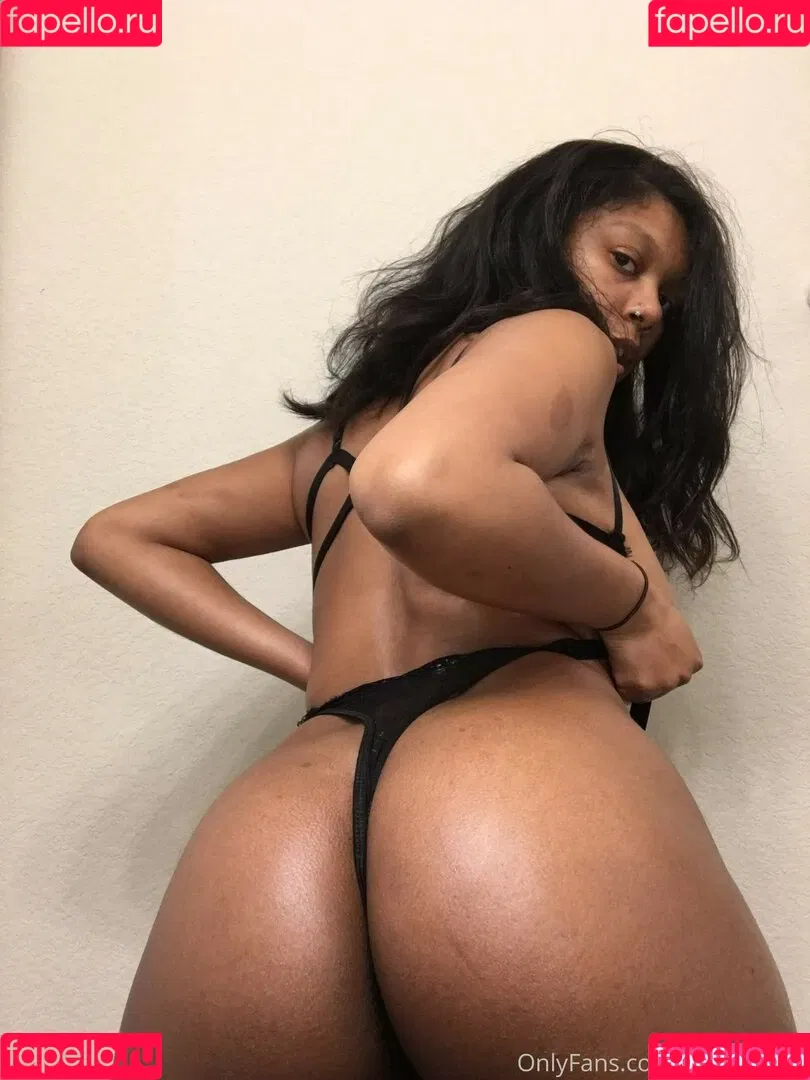 Marina Lina Onlyfans Photo Gallery 