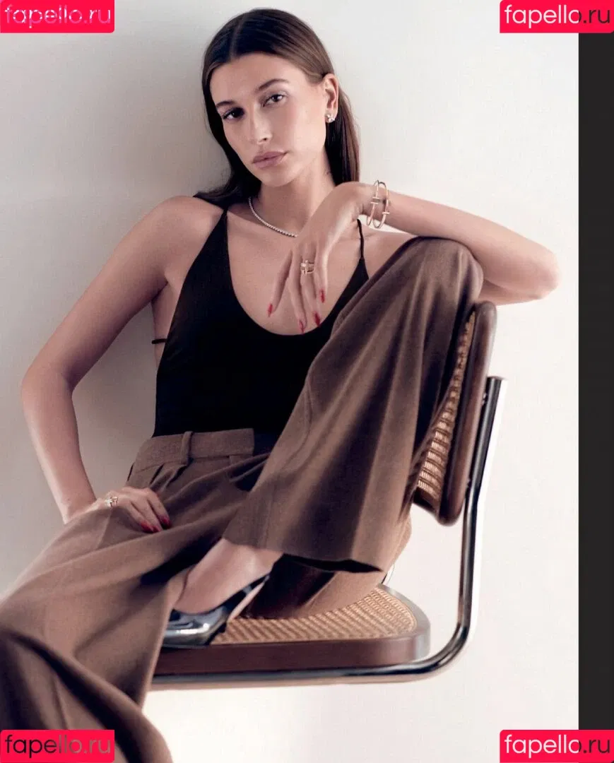 Hailey Baldwin Bieber Onlyfans Photo Gallery 
