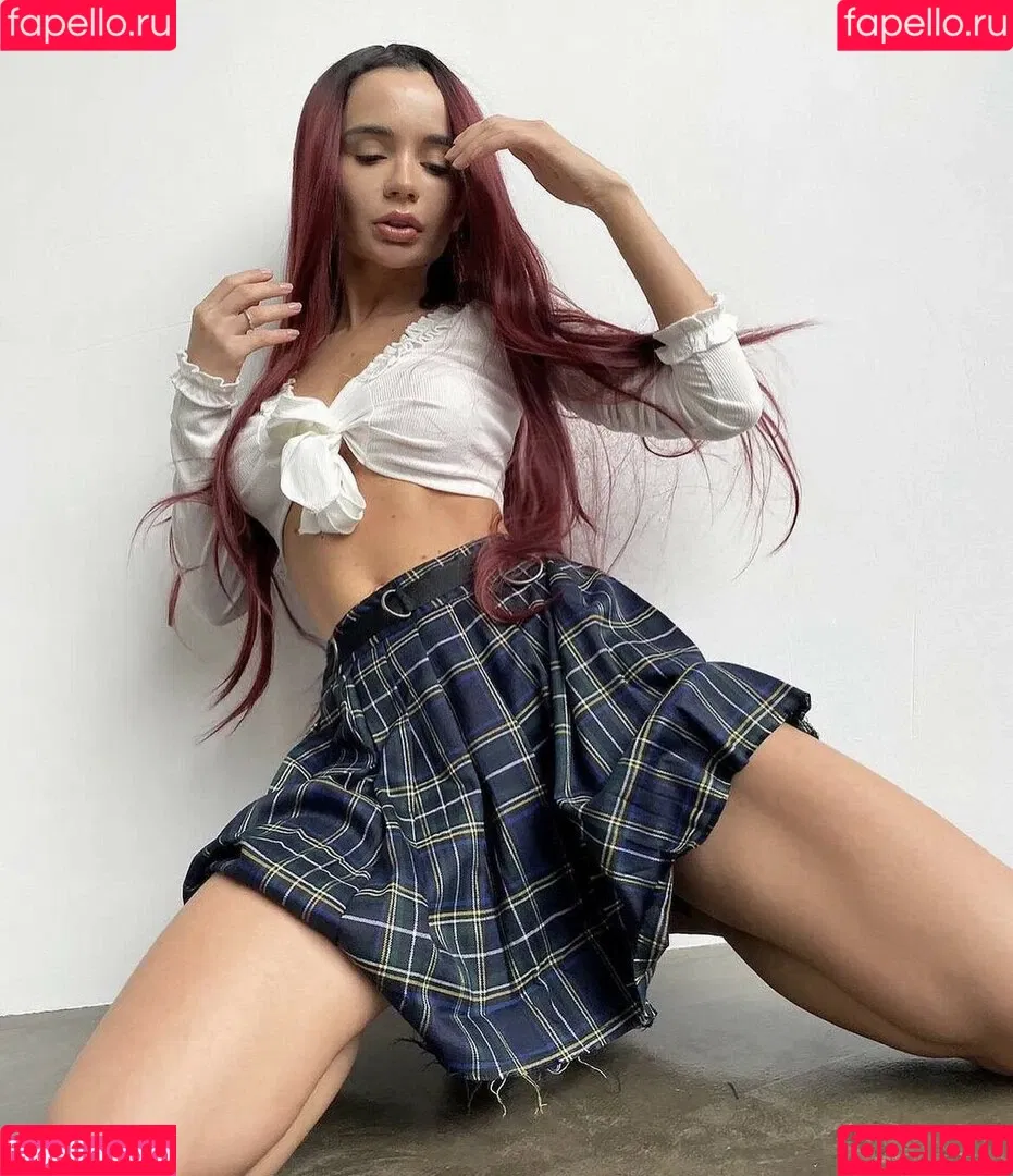 Ekaterina Zueva Onlyfans Photo Gallery 