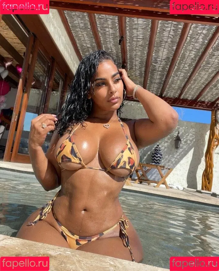 Ayisha Diaz Onlyfans Photo Gallery 