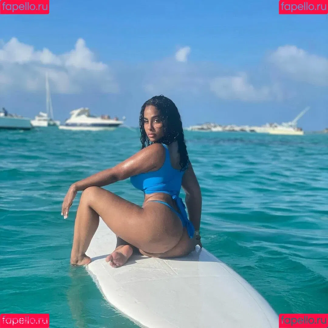 Ayisha Diaz Onlyfans Photo Gallery 