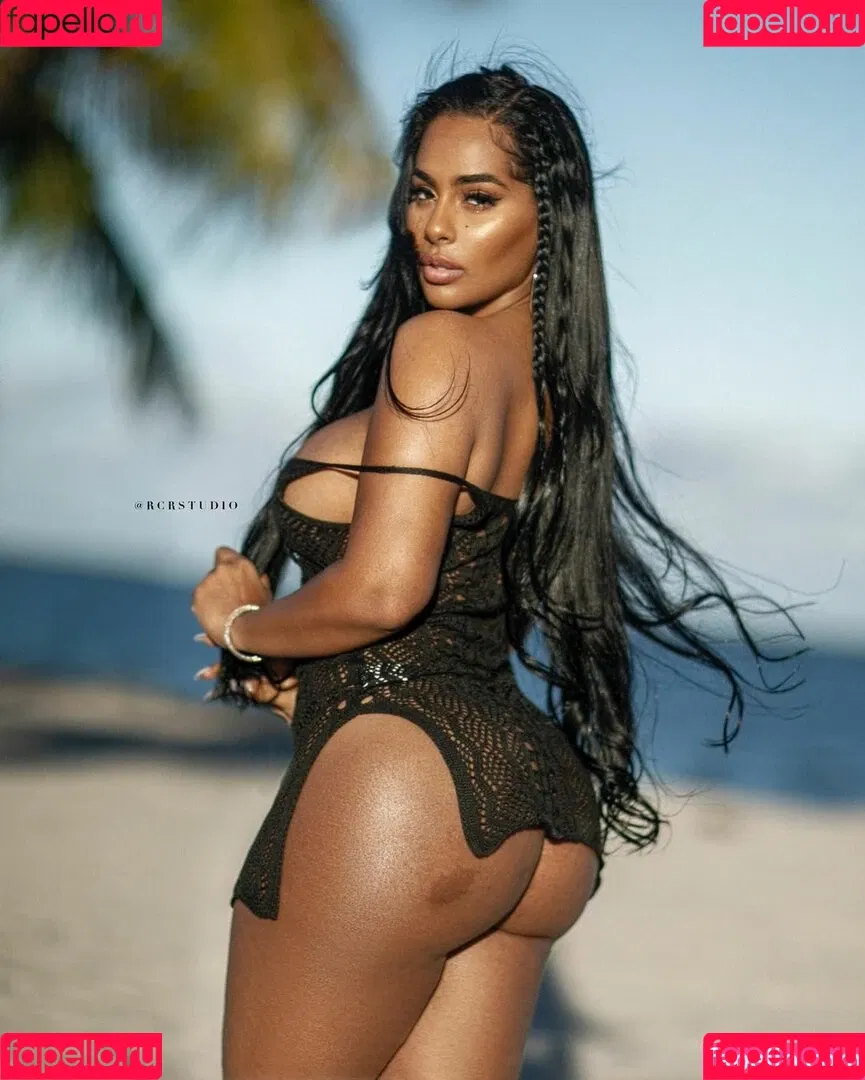 Ayisha Diaz Onlyfans Photo Gallery 