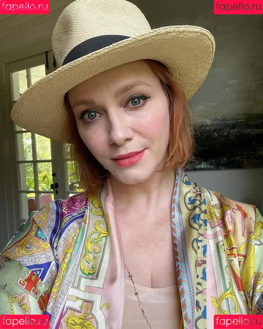 Christina Hendricks Onlyfans Photo Gallery 