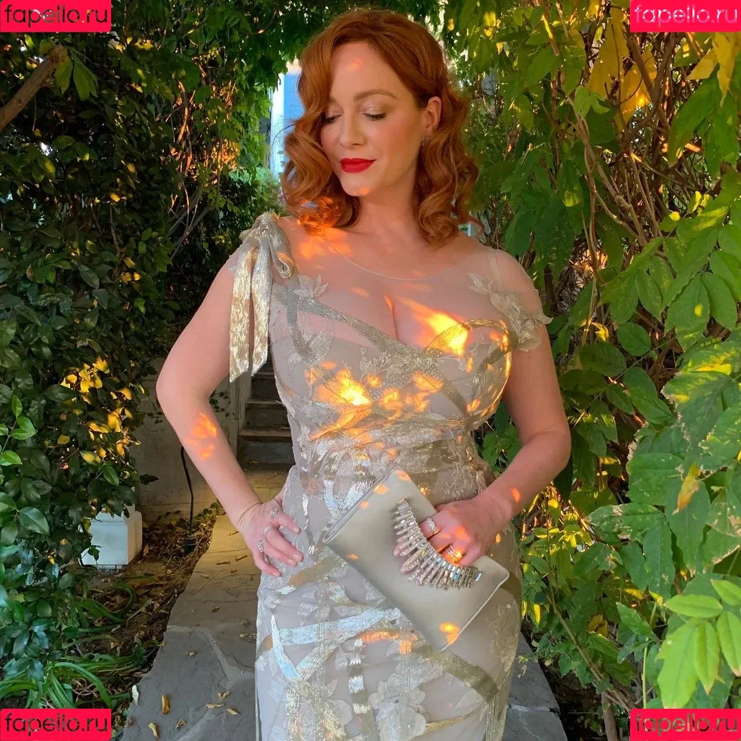Christina Hendricks Onlyfans Photo Gallery 