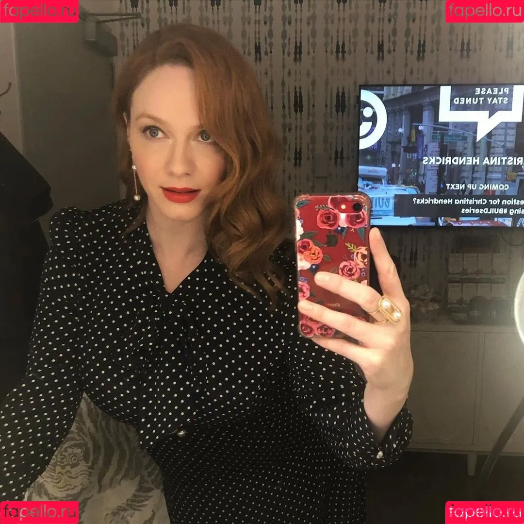 Christina Hendricks Onlyfans Photo Gallery 