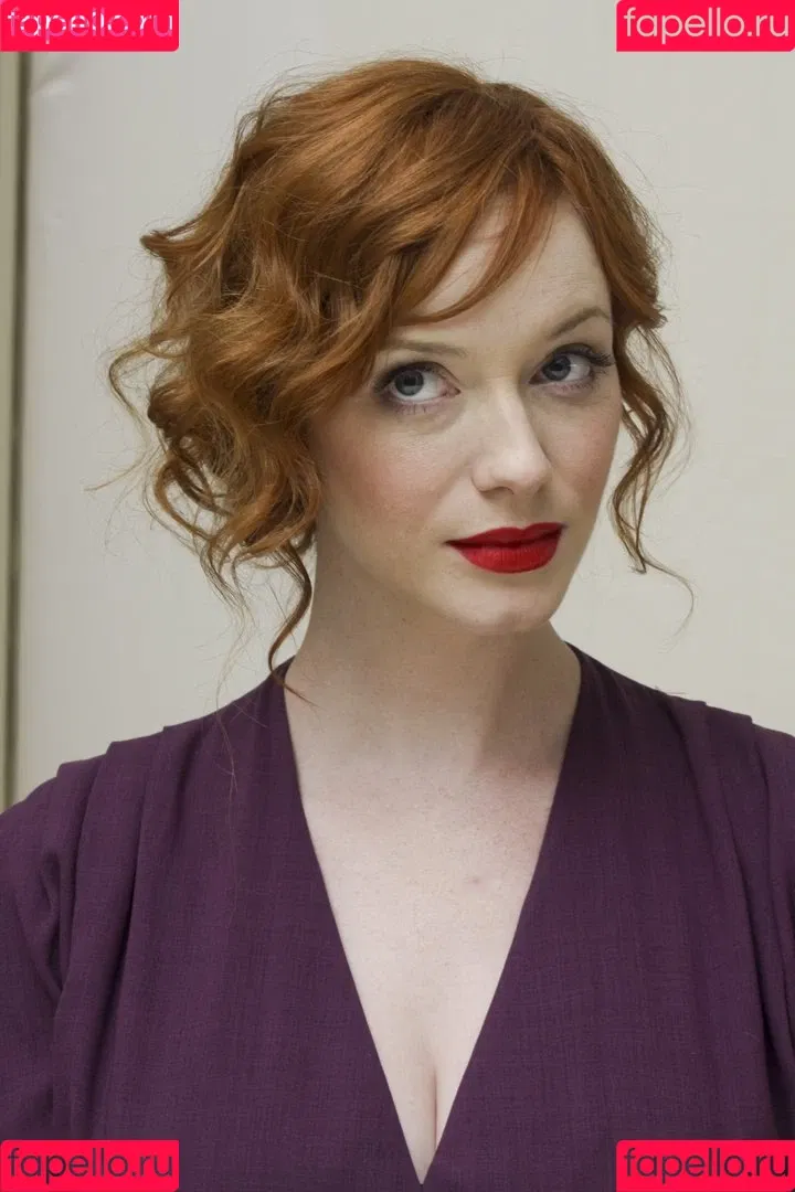 Christina Hendricks Onlyfans Photo Gallery 