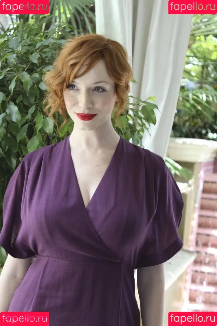 Christina Hendricks Onlyfans Photo Gallery 