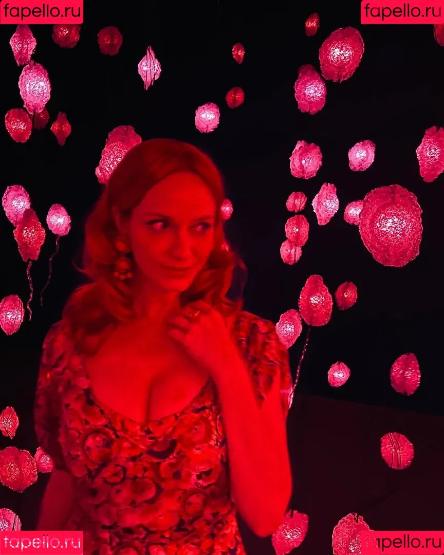 Christina Hendricks Onlyfans Photo Gallery 