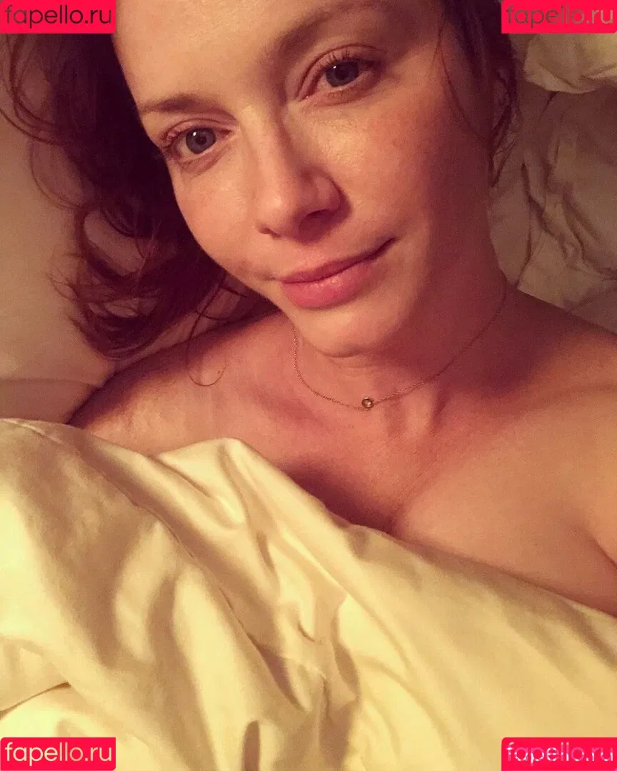 Christina Hendricks Onlyfans Photo Gallery 