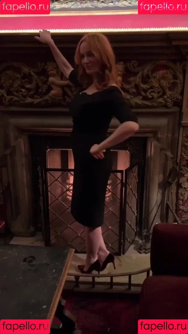 Christina Hendricks Onlyfans Photo Gallery 