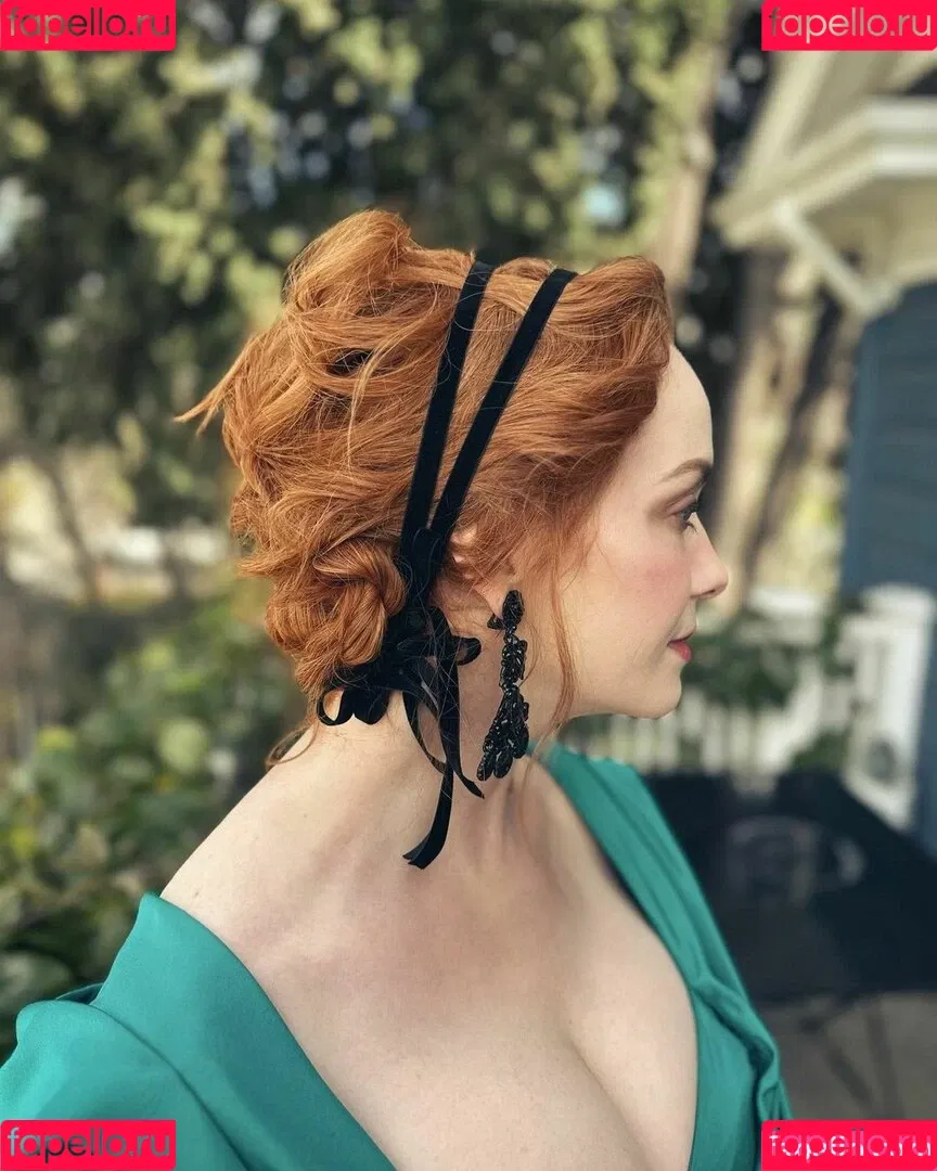 Christina Hendricks Onlyfans Photo Gallery 