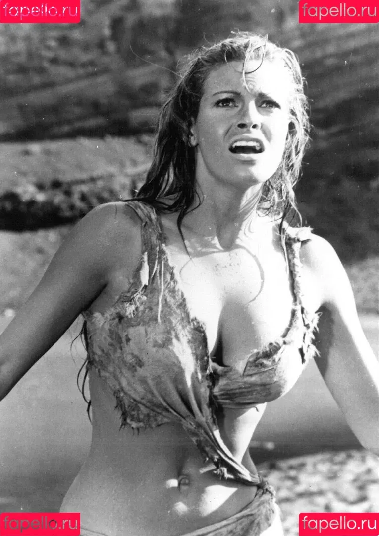 Raquel Welch Onlyfans Photo Gallery 