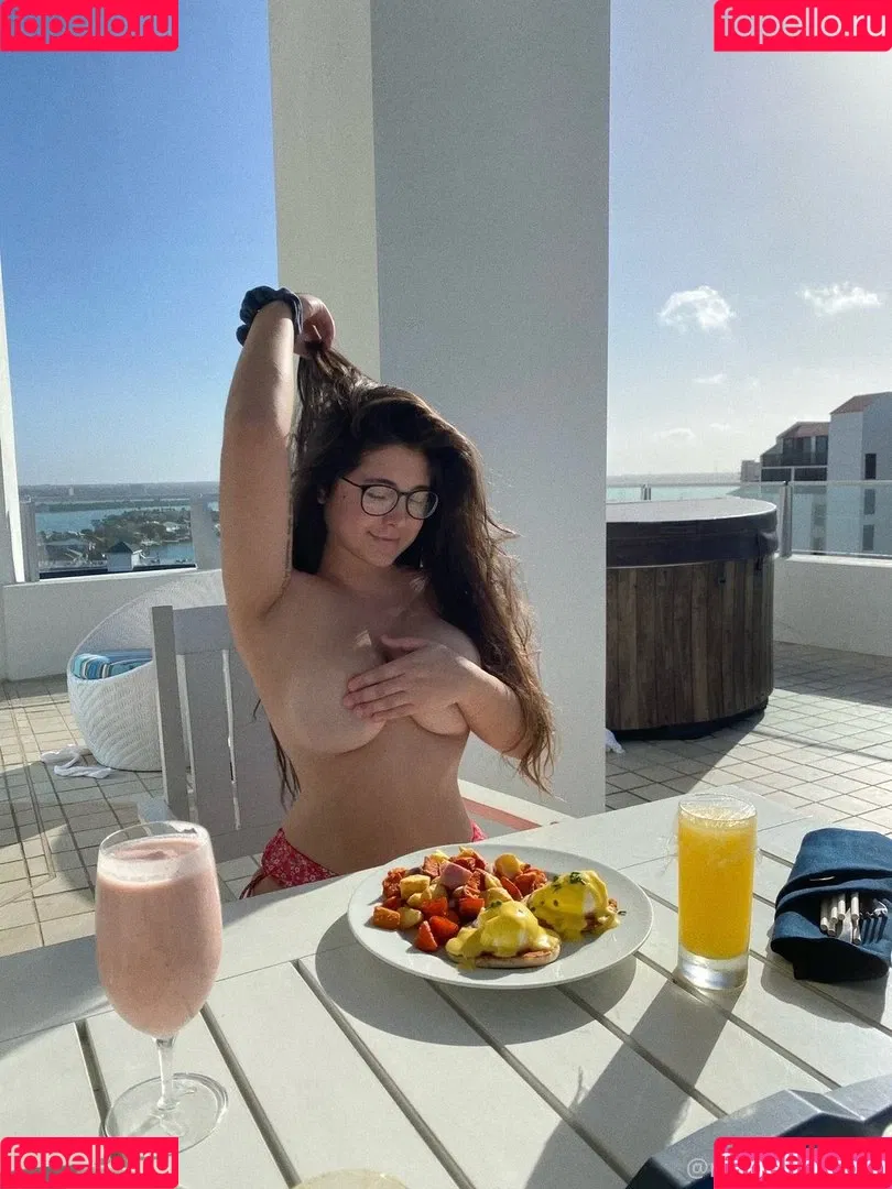Natalie Monroe Onlyfans Photo Gallery 