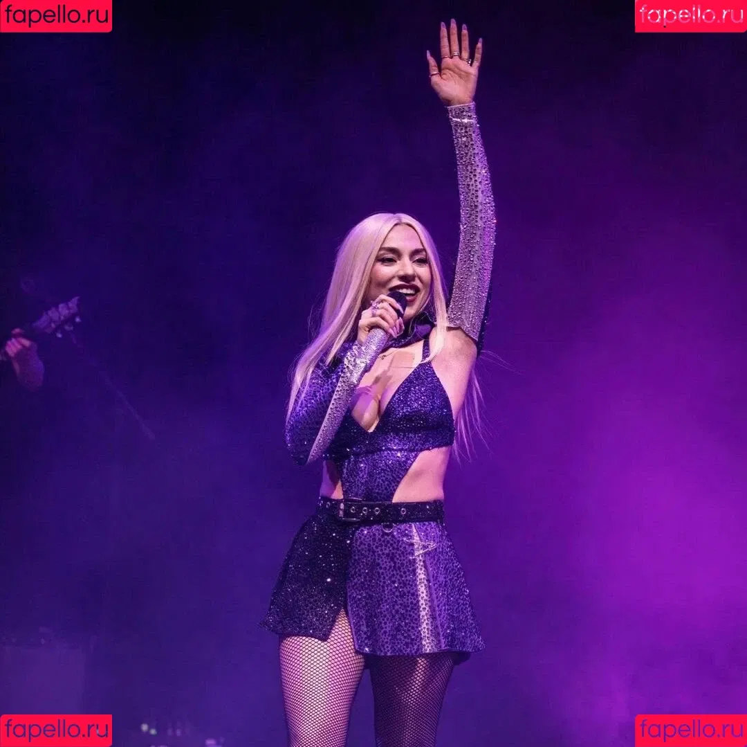 Ava Max Onlyfans Photo Gallery 