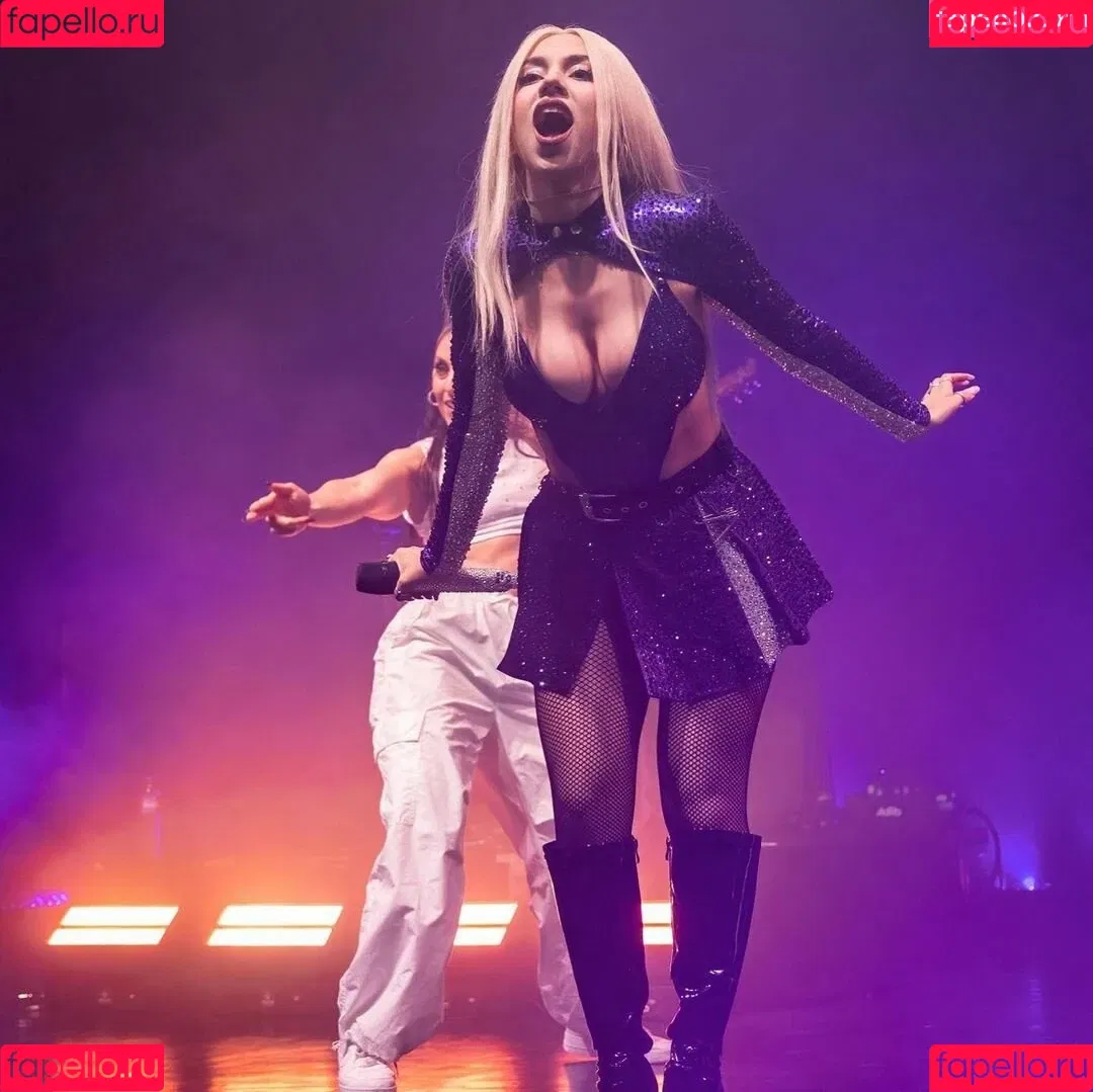 Ava Max Onlyfans Photo Gallery 