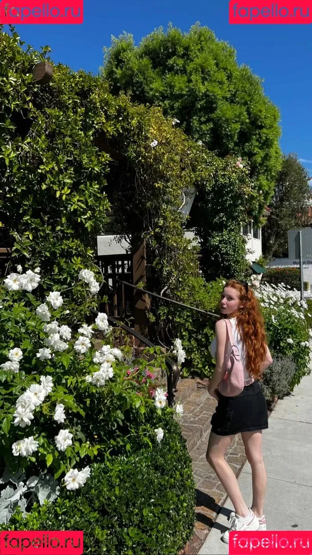 Francesca Capaldi Onlyfans Photo Gallery 