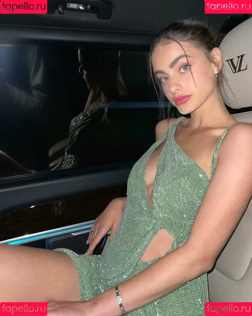 Yael Shelbia Onlyfans Photo Gallery 