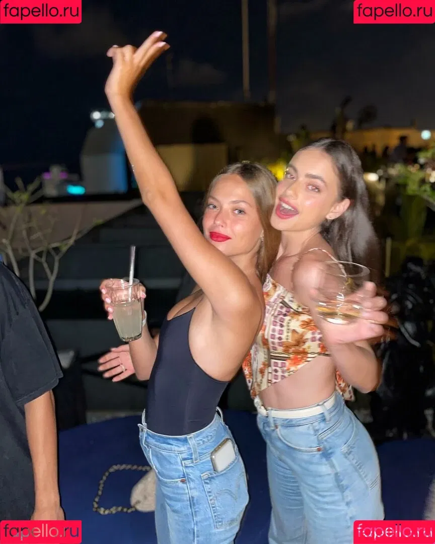 Yael Shelbia Onlyfans Photo Gallery 