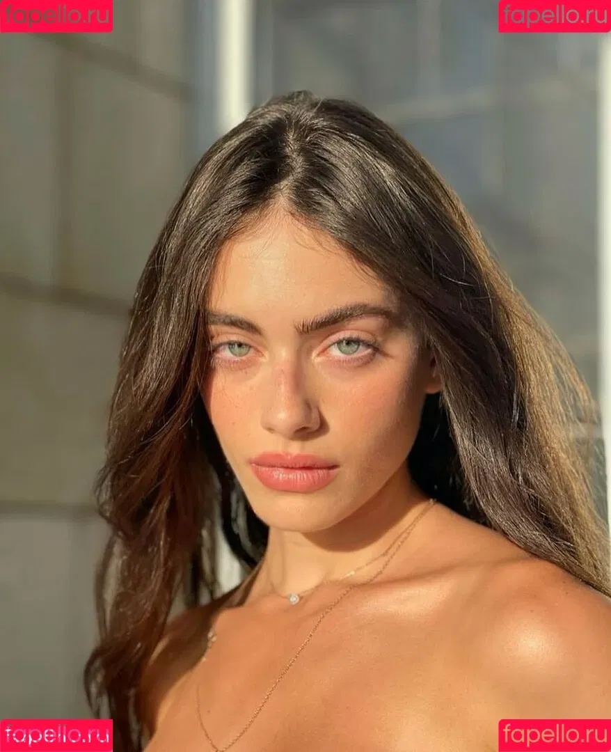 Yael Shelbia Onlyfans Photo Gallery 