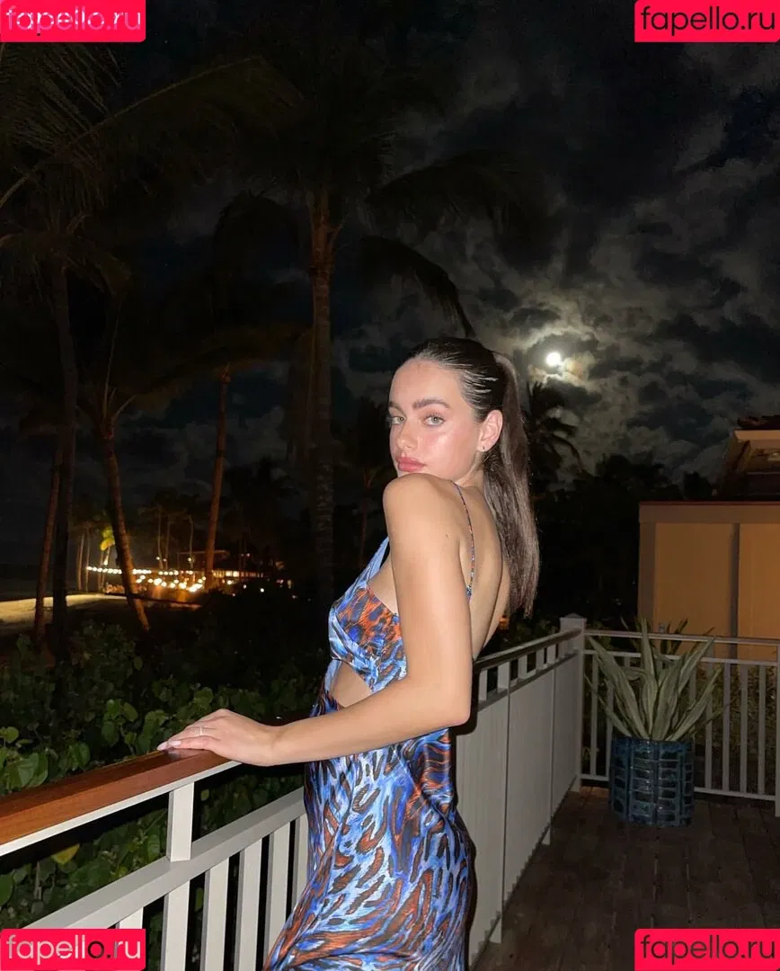 Yael Shelbia Onlyfans Photo Gallery 