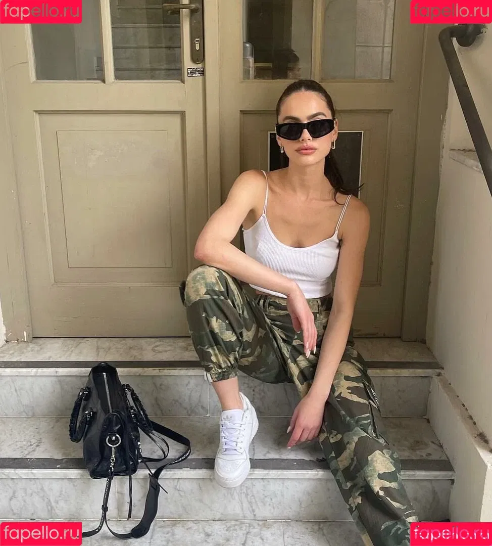 Yael Shelbia Onlyfans Photo Gallery 