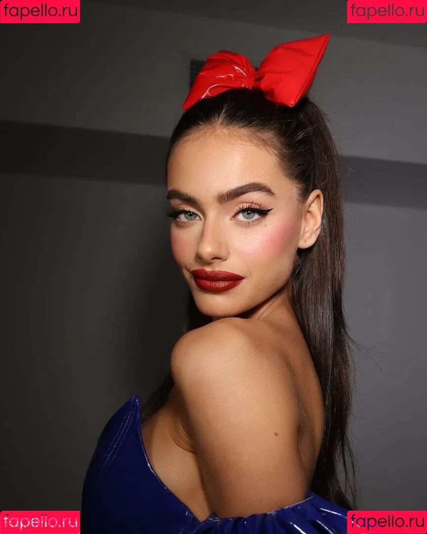 Yael Shelbia Onlyfans Photo Gallery 