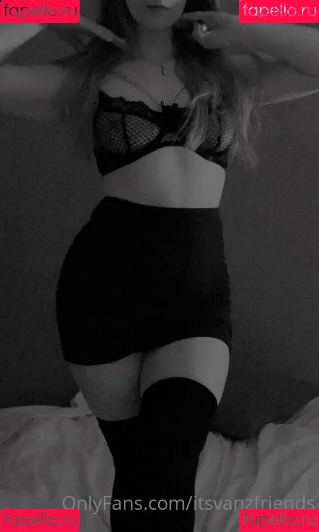 itsvanzfriends Onlyfans Photo Gallery 