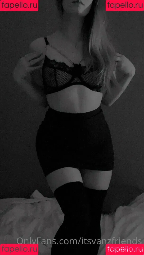 itsvanzfriends Onlyfans Photo Gallery 