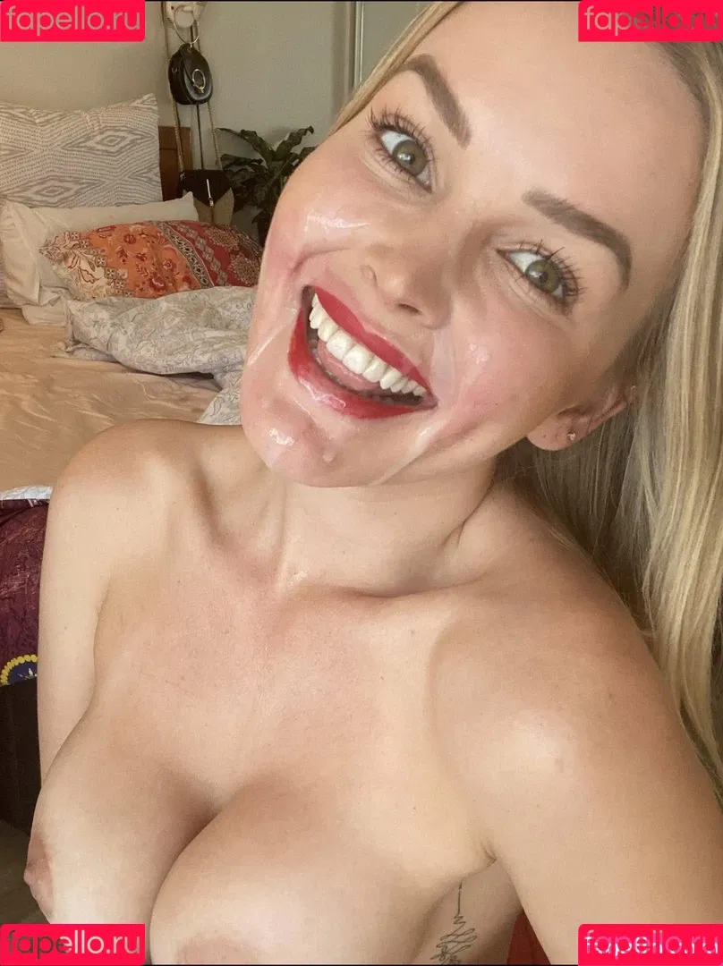 Elle Knox Onlyfans Photo Gallery 