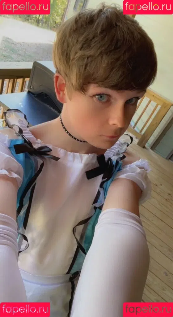 Femboy Fishing Onlyfans Photo Gallery 