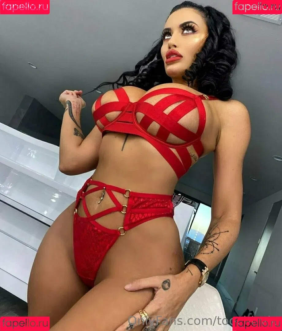 Toochi Kash Onlyfans Photo Gallery 