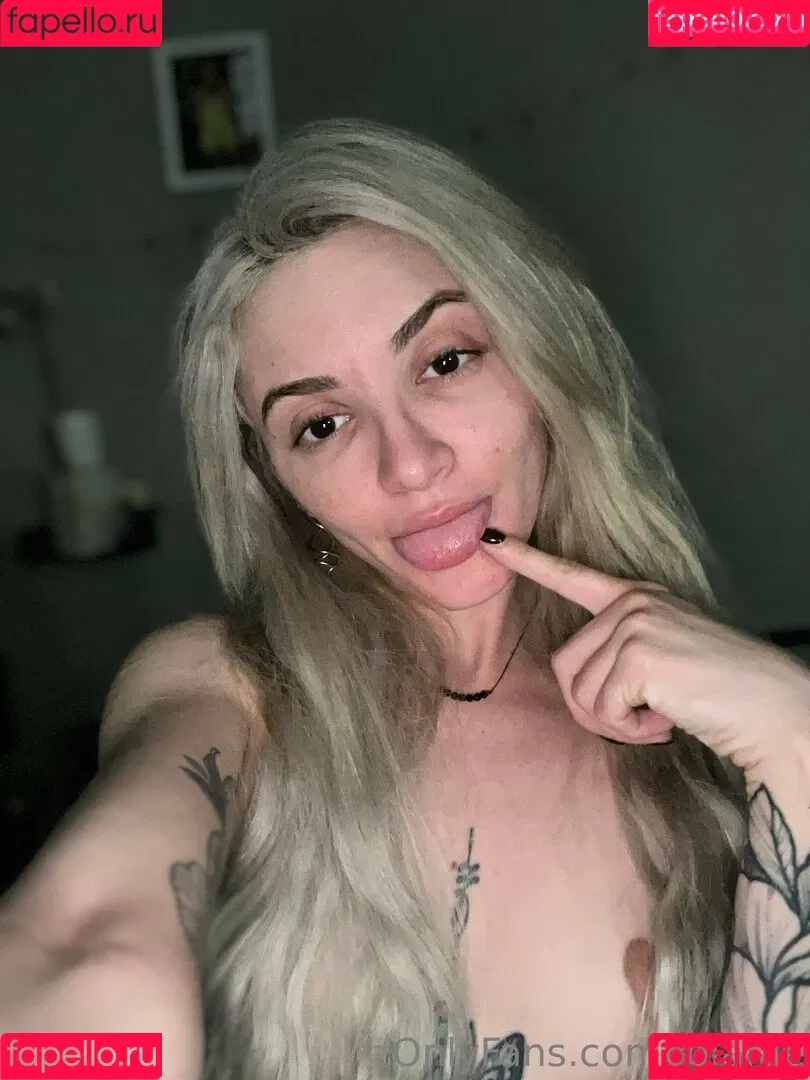 lolafae Onlyfans Photo Gallery 