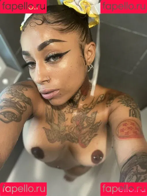 helloomcfly Onlyfans Photo Gallery 