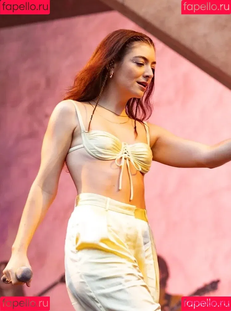 Lorde Onlyfans Photo Gallery 