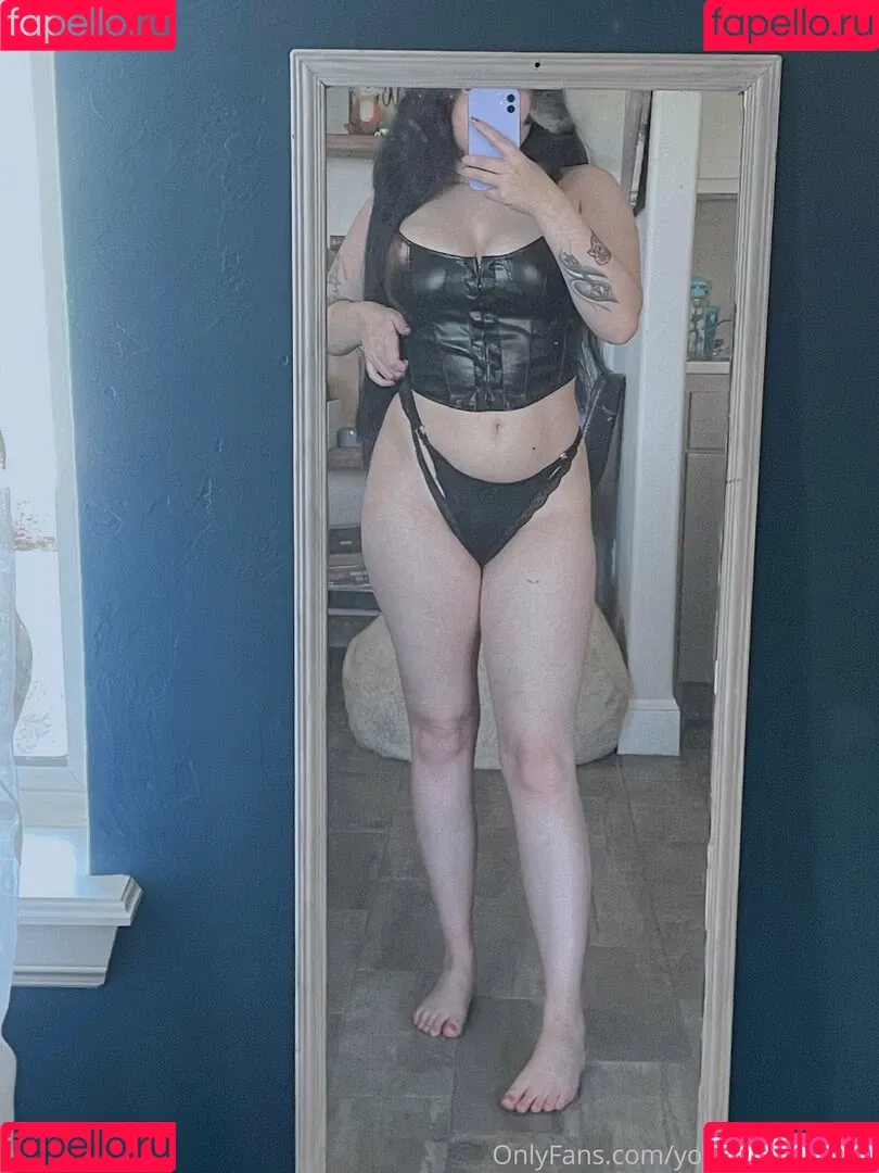 onlineevie Onlyfans Photo Gallery 