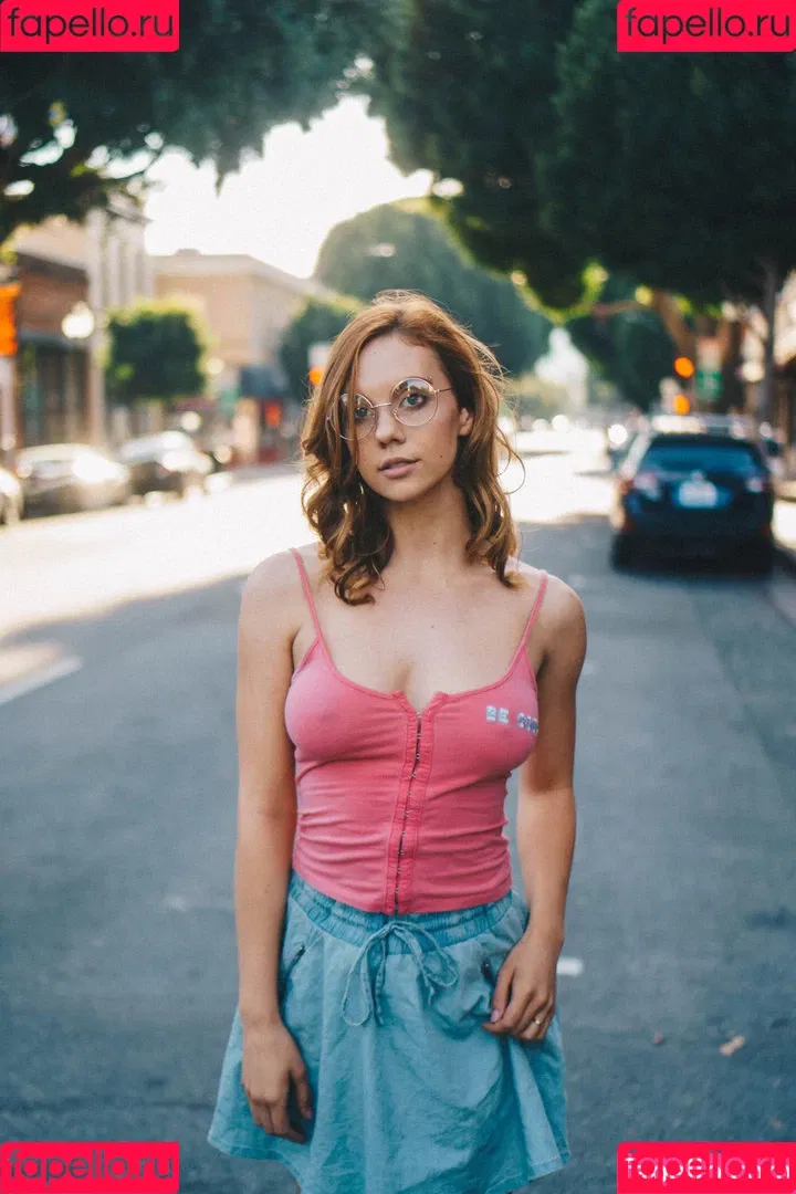 Kayla Coyote Onlyfans Photo Gallery 