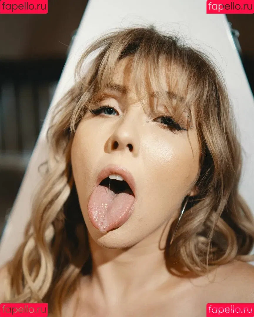 Lena Paul Onlyfans Photo Gallery 