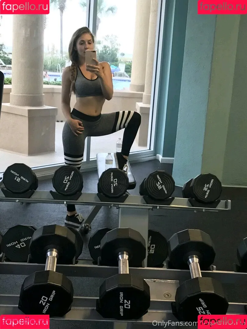 Lena Paul Onlyfans Photo Gallery 