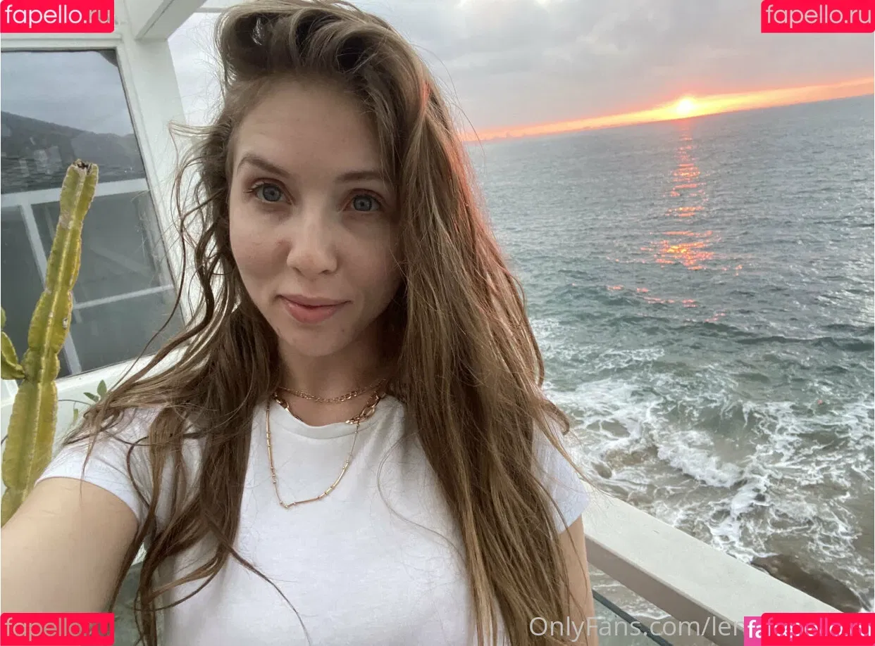 Lena Paul Onlyfans Photo Gallery 